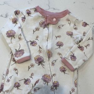 Burt’s Bees Baby Flower Footie